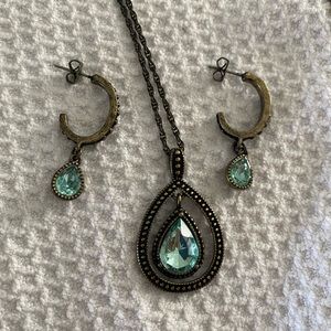 Necklace and earring set